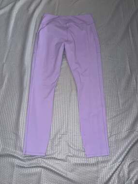 Move Theology Lavender V-Crossover Waist Leggings with Side Pockets